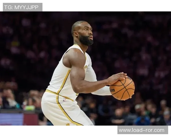 张佳玮分析杰伦布朗中投表现仅健康莱昂纳德可与之匹敌